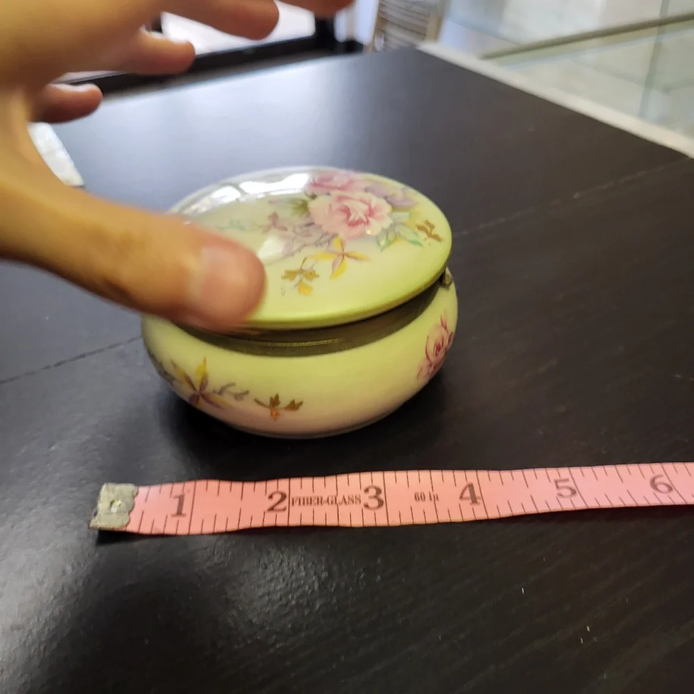 Floral ceramic jewelry box made in Japan